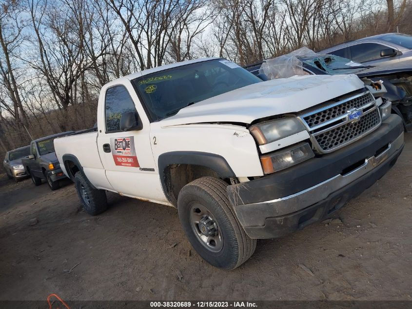 2005 Chevrolet Silverado 2500Hd Work Truck VIN: 1GCHC24U05E276157 Lot: 38320689