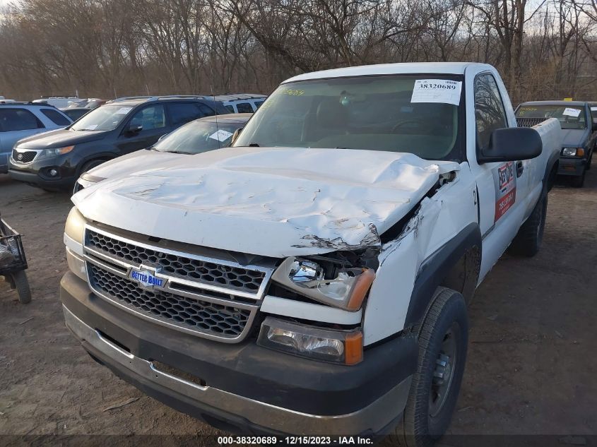 2005 Chevrolet Silverado 2500Hd Work Truck VIN: 1GCHC24U05E276157 Lot: 38320689