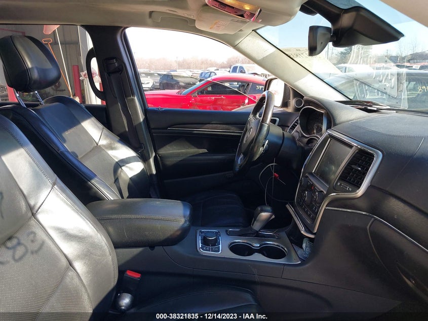 2017 JEEP GRAND CHEROKEE VIN: 1C4RJFJT1HC679836