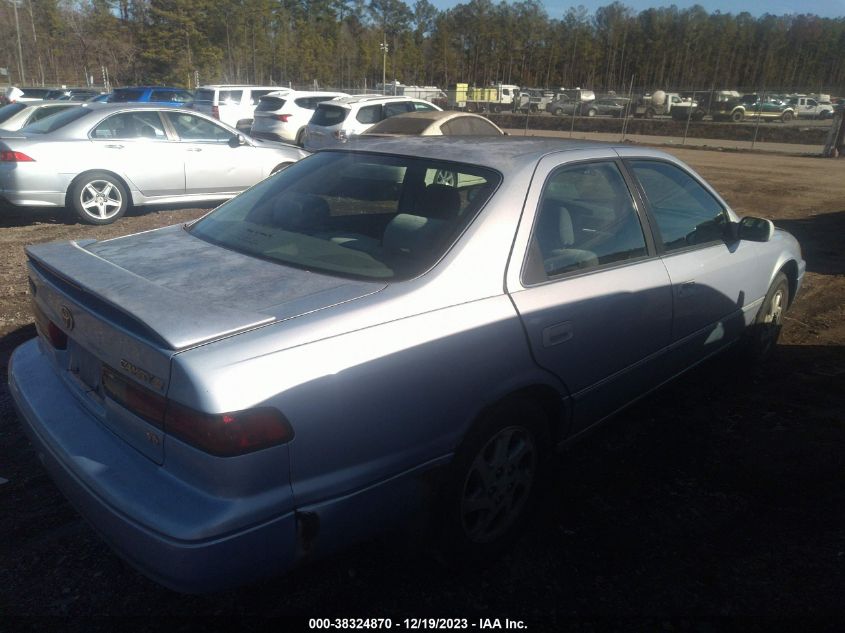 1998 Toyota Camry Le V6 VIN: 4T1BF22K7WU052269 Lot: 38324870