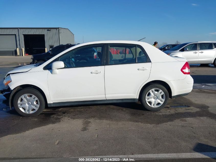 2011 Nissan Versa 1.8S VIN: 3N1BC1AP3BL472090 Lot: 38325062