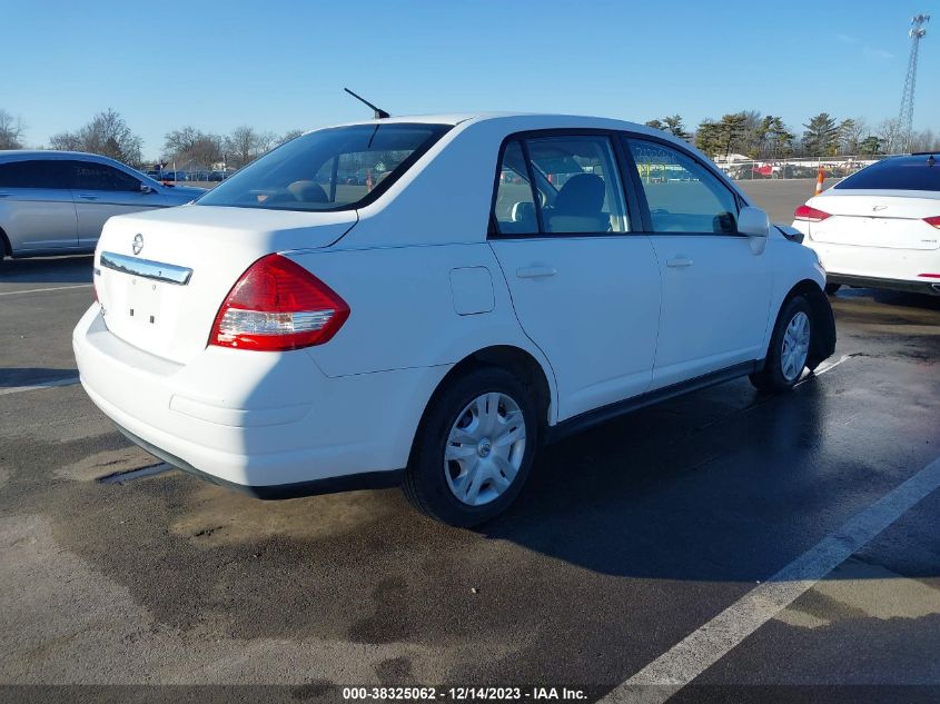 2011 Nissan Versa 1.8S VIN: 3N1BC1AP3BL472090 Lot: 38325062