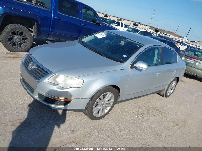 2008 Volkswagen Passat Turbo VIN: WVWJK73C18E003128 Lot: 40652307