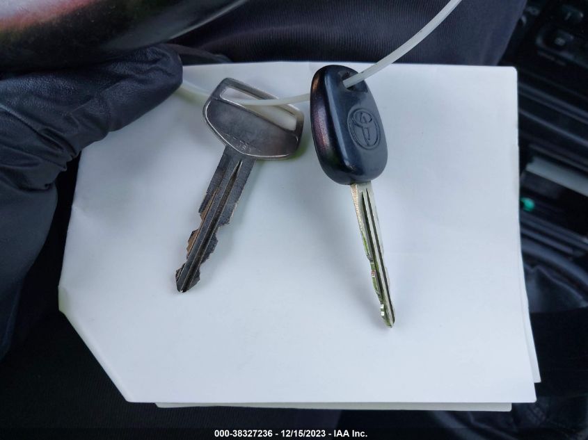 2000 Toyota Mr2 Spyder VIN: JTDFR3205Y0011487 Lot: 38327236