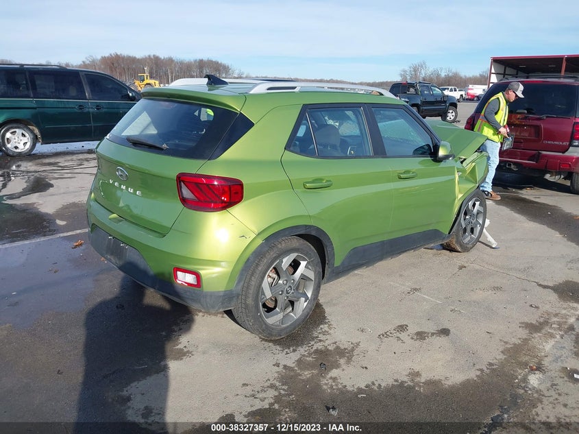 2022 Hyundai Venue Sel VIN: KMHRC8A32NU140424 Lot: 38327357