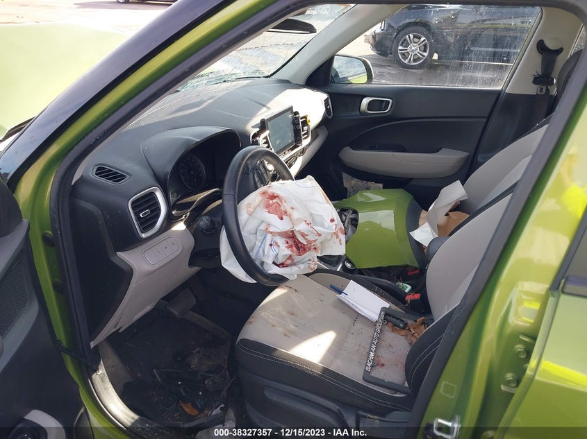 2022 Hyundai Venue Sel VIN: KMHRC8A32NU140424 Lot: 38327357