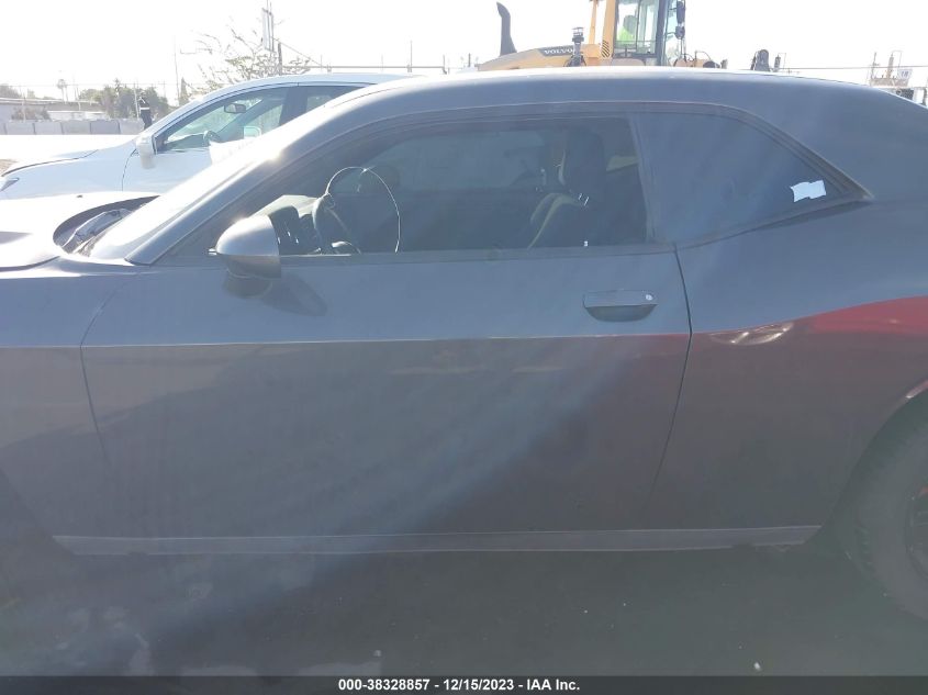 2C3CDYAG2DH607762 2013 Dodge Challenger Sxt