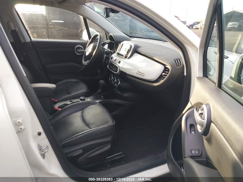 2016 Fiat 500X Lounge VIN: ZFBCFXDT5GP360233 Lot: 38329383