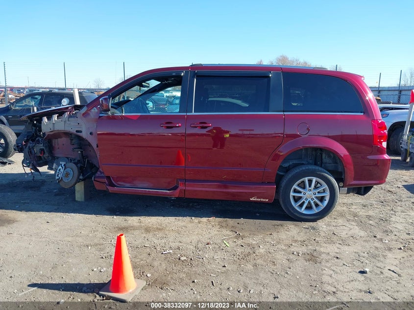 2018 Dodge Grand Caravan Sxt VIN: 2C7WDGCGXJR218778 Lot: 38332097