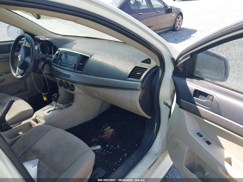 2014 Mitsubishi Lancer Es