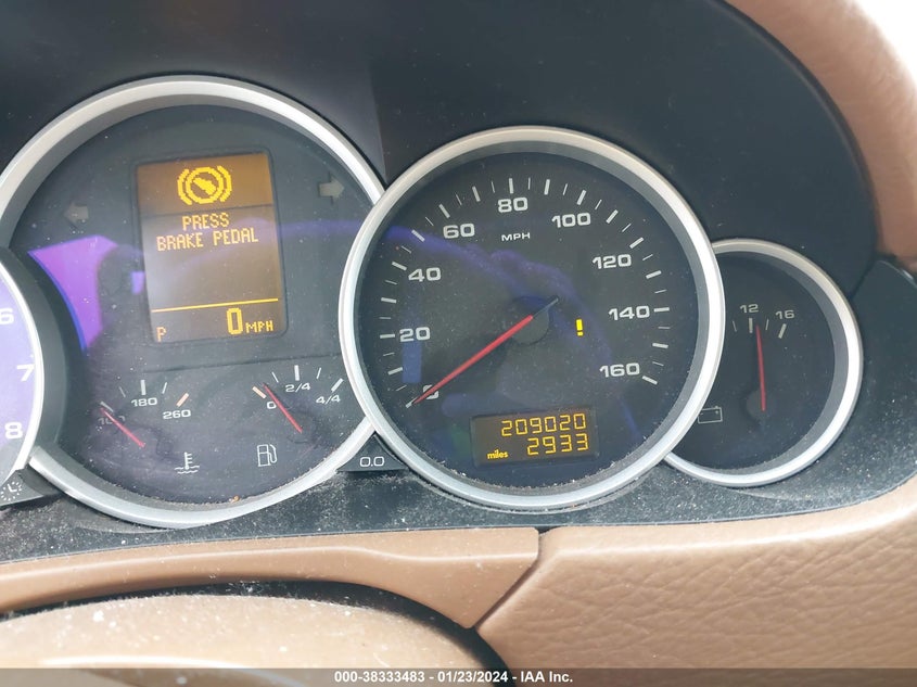 2004 Porsche Cayenne S VIN: WP1AB29P44LA63132 Lot: 38333483