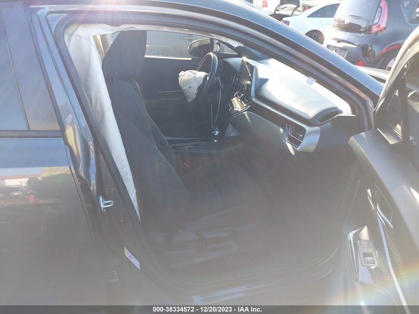 2019 Toyota C-Hr Xle VIN: NMTKHMBX8KR095036 Lot: 38334572