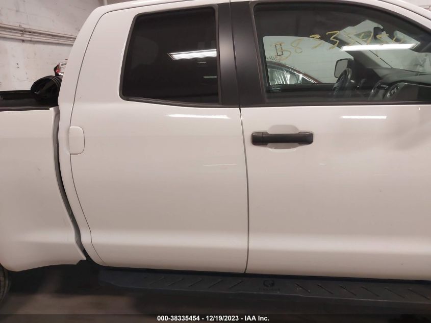 5TFUW5F16KX781145 2019 Toyota Tundra Sr5 5.7L V8