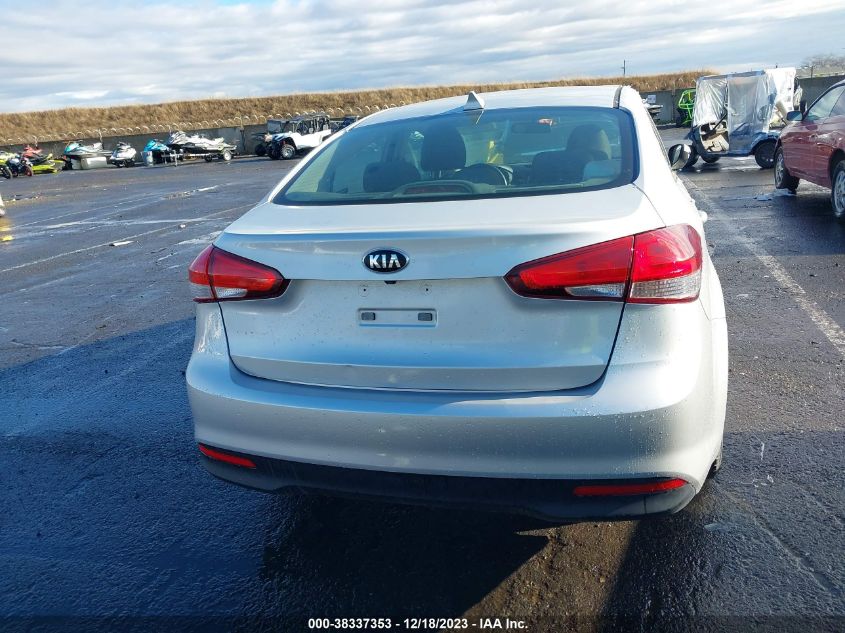 3KPFL4A76JE240702 2018 Kia Forte Lx