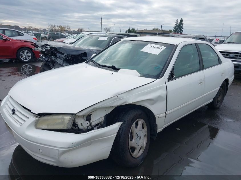 JT2BF22K9W0114761 1998 Toyota Camry Le V6