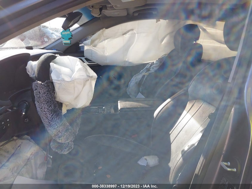 2015 Hyundai Genesis 3.8 VIN: KMHGN4JE3FU016532 Lot: 38338997