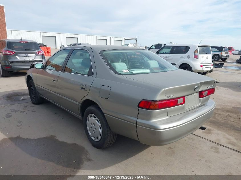 4T1BG22K6VU128026 1997 Toyota Camry Le