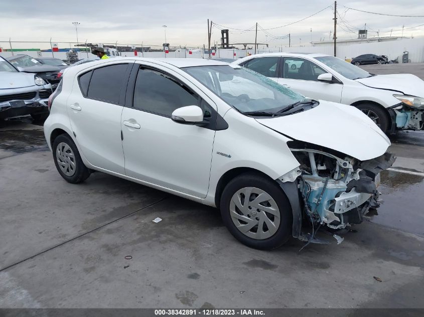 JTDKDTB3XG1116851 2016 Toyota Prius C One