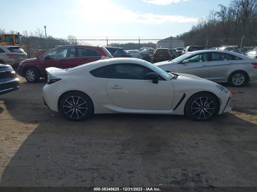 2022 TOYOTA GR86 - JF1ZNBC17N8758151