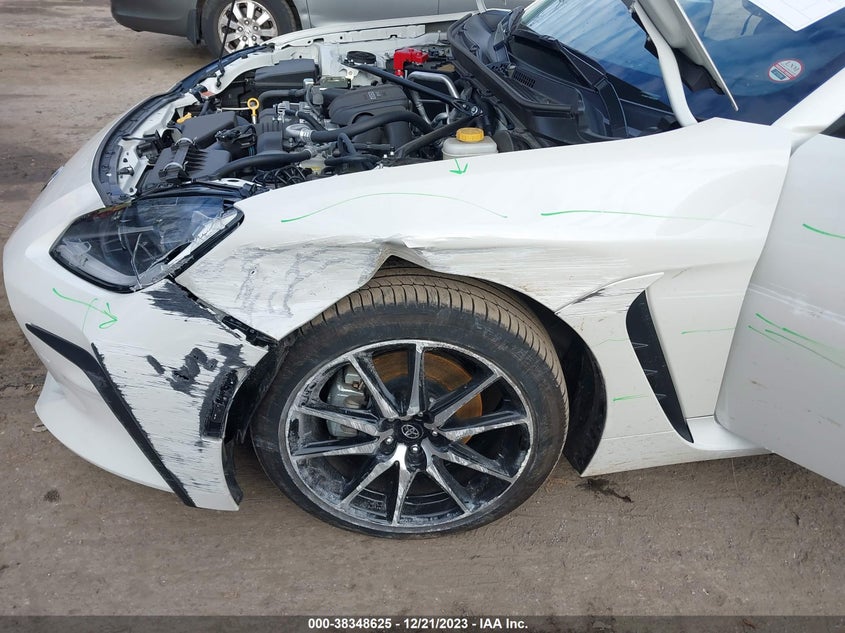 2022 TOYOTA GR86 - JF1ZNBC17N8758151
