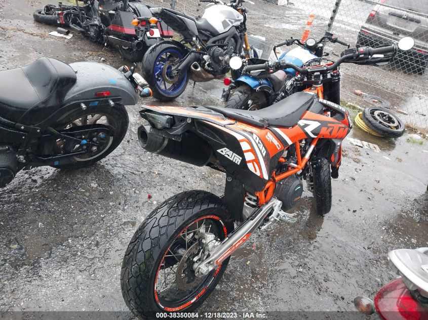 2021 Ktm 690 Smc R VIN: VBKLSV409MM709926 Lot: 38350084