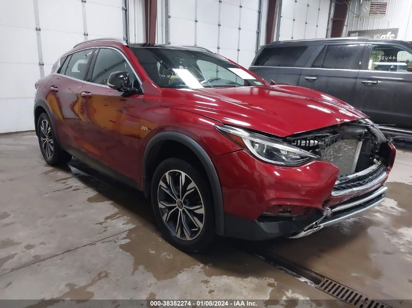 SJKCH5CR6JA046745 2018 Infiniti Qx30 Premium