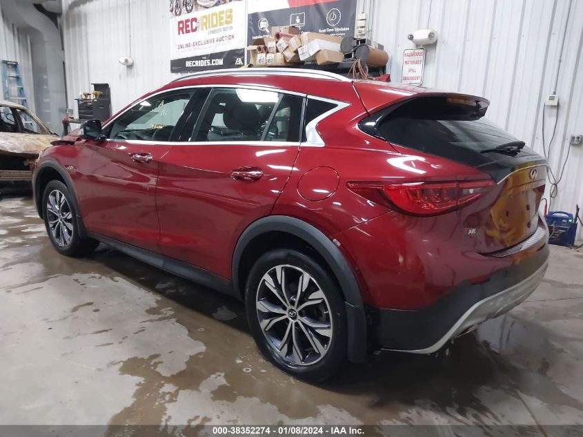 SJKCH5CR6JA046745 2018 Infiniti Qx30 Premium