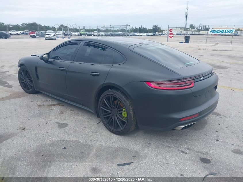 WP0AA2A79HL101749 2017 Porsche Panamera 4