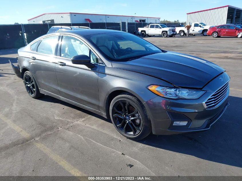 3FA6P0HDXKR101830 2019 Ford Fusion Se