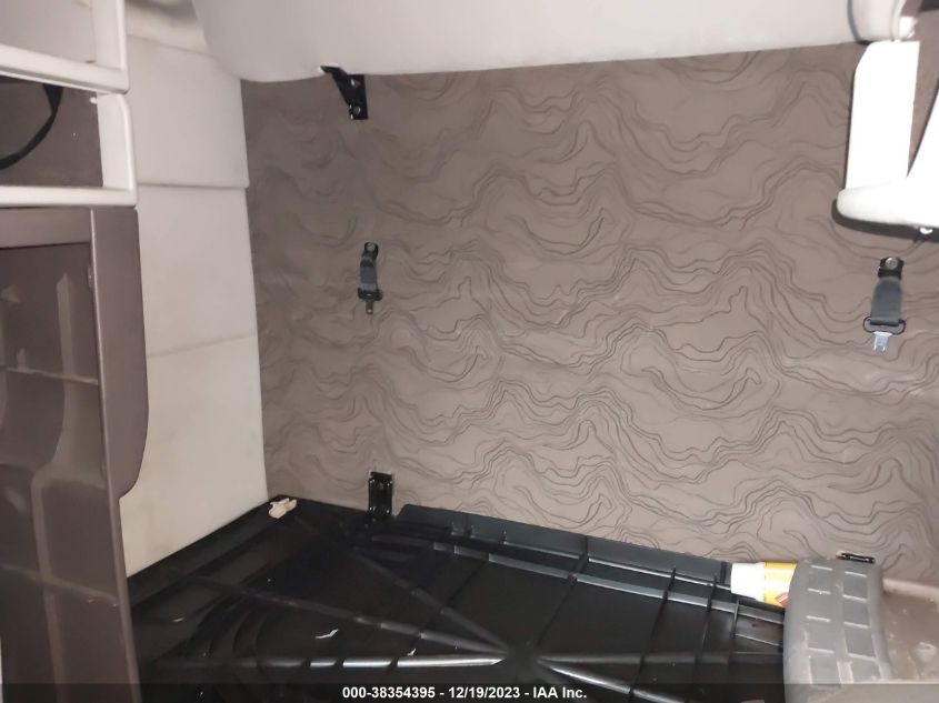 2016 Volvo Vn Vnl VIN: 4V4NC9EH0GN933382 Lot: 38354395