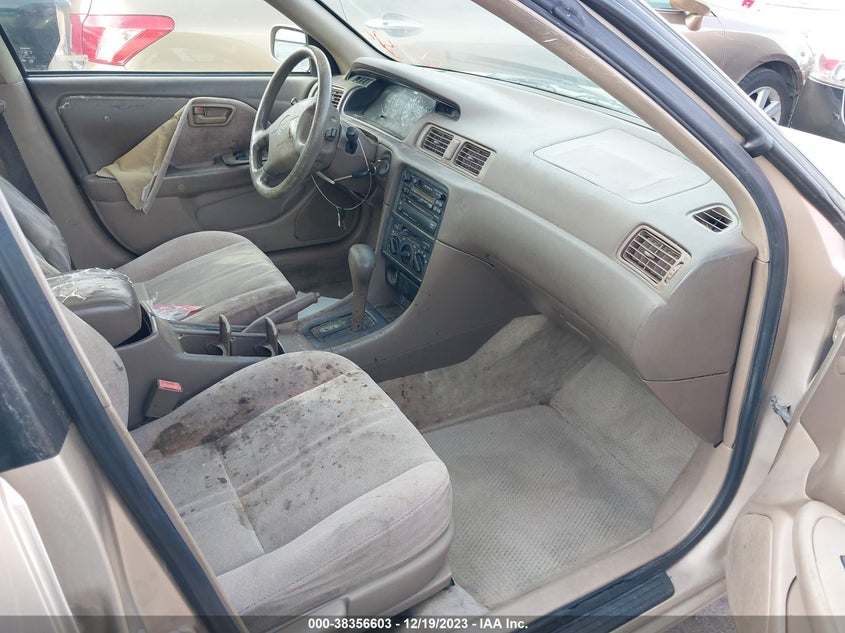 1998 TOYOTA CAMRY auction photo 5