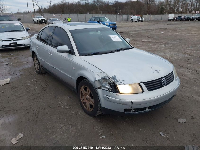 2001 Volkswagen New Passat Glx VIN: WVWBH63B01P045353 Lot: 38357319