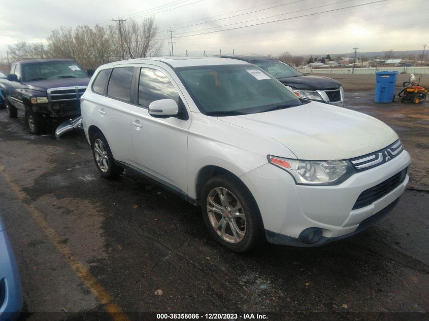 JA4AD3A38EZ020092 2014 Mitsubishi Outlander Se