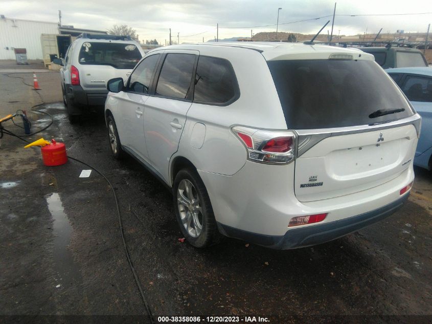 JA4AD3A38EZ020092 2014 Mitsubishi Outlander Se