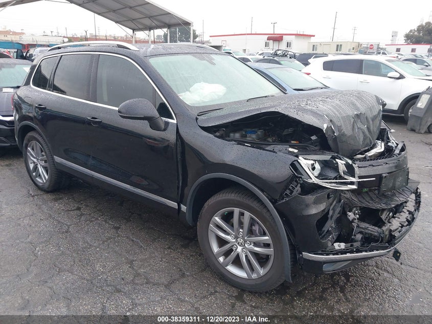 2015 VOLKSWAGEN TOUAREG V6 LUX - WVGEF9BP2FD002252
