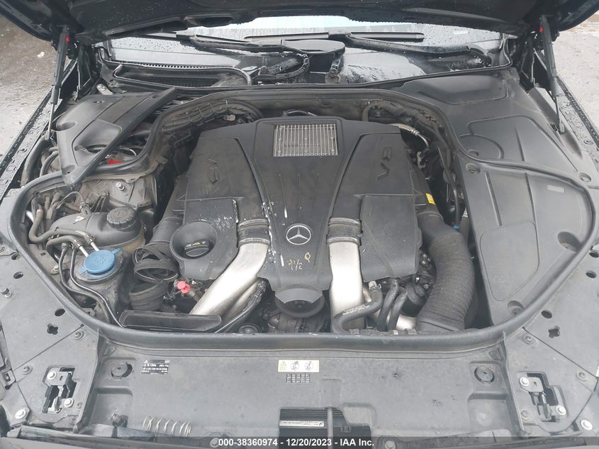 2015 MERCEDES-BENZ S 550 WDDUG8CB6FA113646