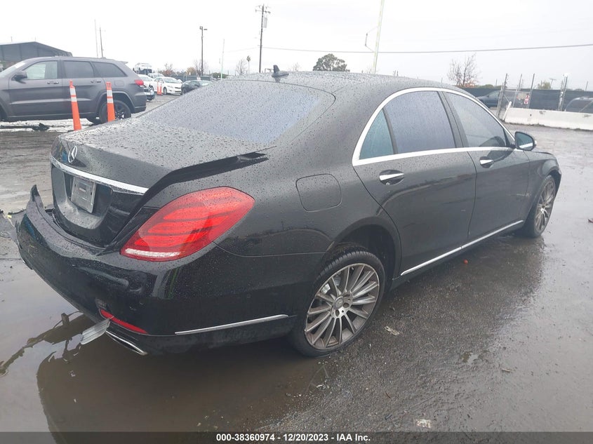 2015 MERCEDES-BENZ S 550 WDDUG8CB6FA113646