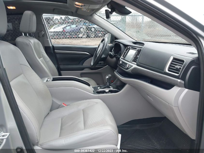 2019 Toyota Highlander Limited Platinum VIN: 5TDDZRFH8KS921049 Lot: 38361422