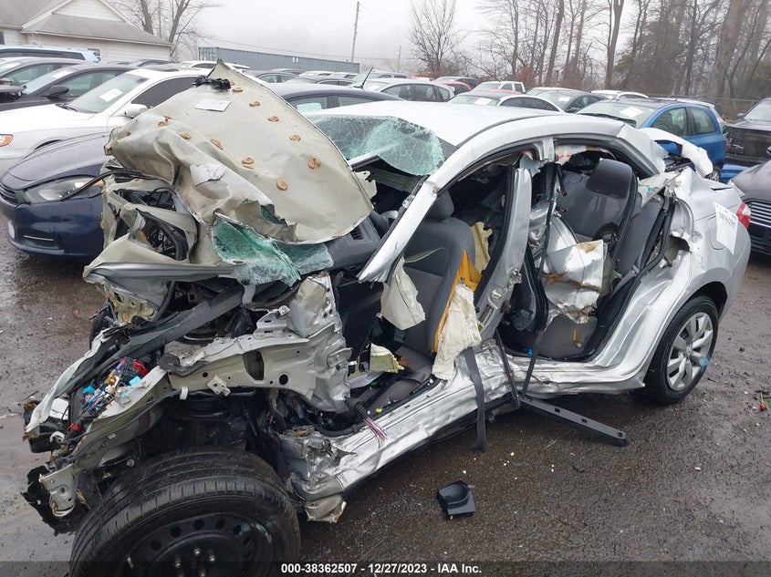 2014 TOYOTA COROLLA auction photo 6