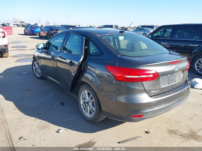 2015 Ford Focus S VIN: 1FADP3E29FL240492 Lot: 38362657