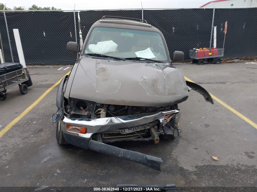 JT3GN87R3W0067353 1998 Toyota 4Runner Sr5 V6 Limited