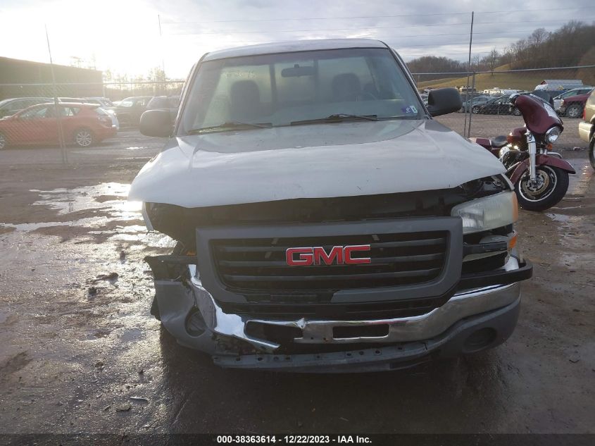 2005 GMC Sierra 2500Hd Work Truck VIN: 1GTHK24U55E137435 Lot: 38363614