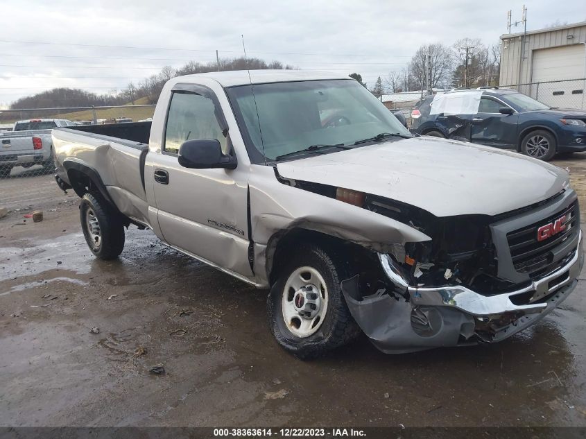 2005 GMC Sierra 2500Hd Work Truck VIN: 1GTHK24U55E137435 Lot: 38363614