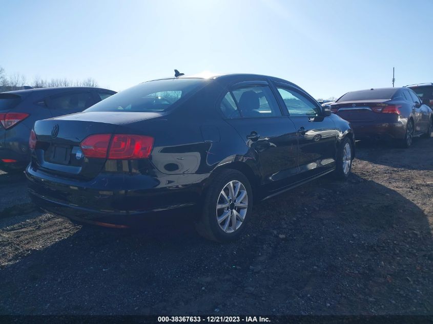 3VWDP7AJ1CM394135 2012 Volkswagen Jetta 2.5L Se