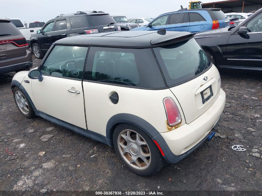 2005 Mini Cooper S VIN: WMWRE33455TD92214 Lot: 38367938