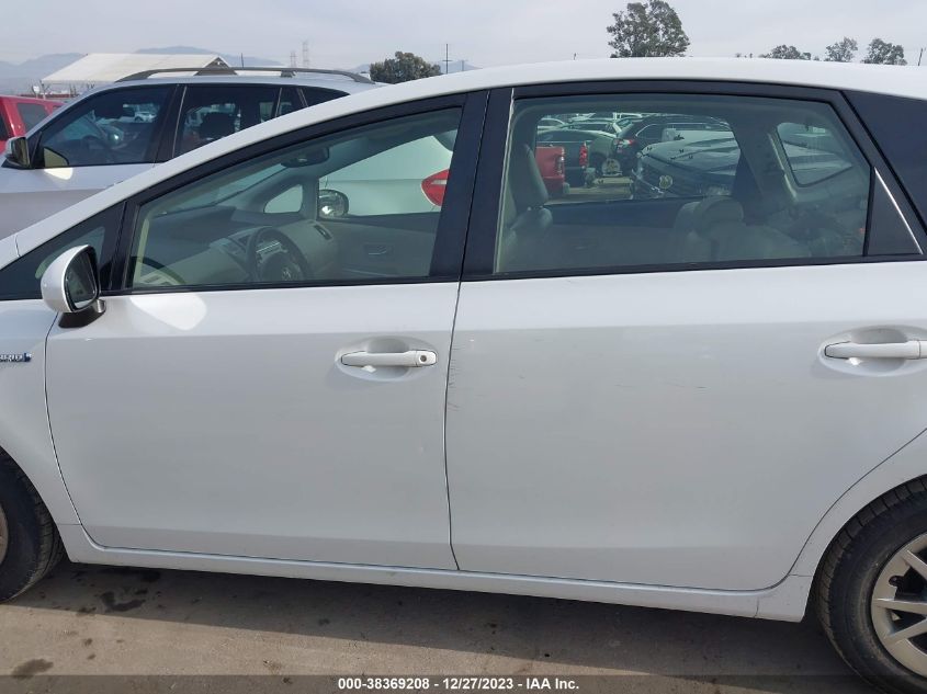 JTDZN3EU5FJ034816 2015 Toyota Prius V Four