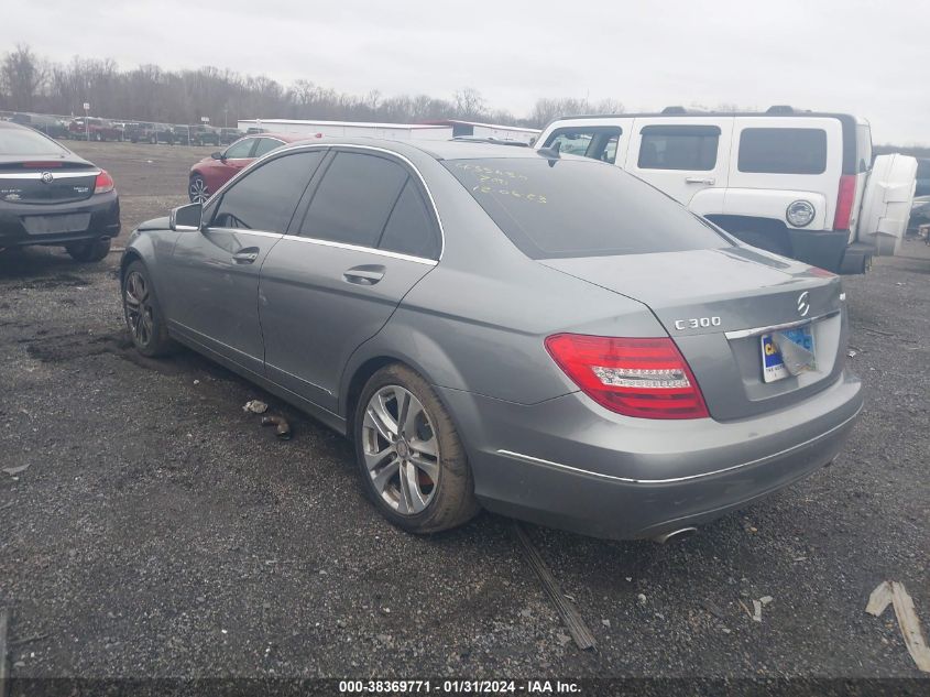 2014 Mercedes-Benz C 300 Luxury 4Matic/Sport 4Matic VIN: WDDGF8AB4ER302220 Lot: 38369771