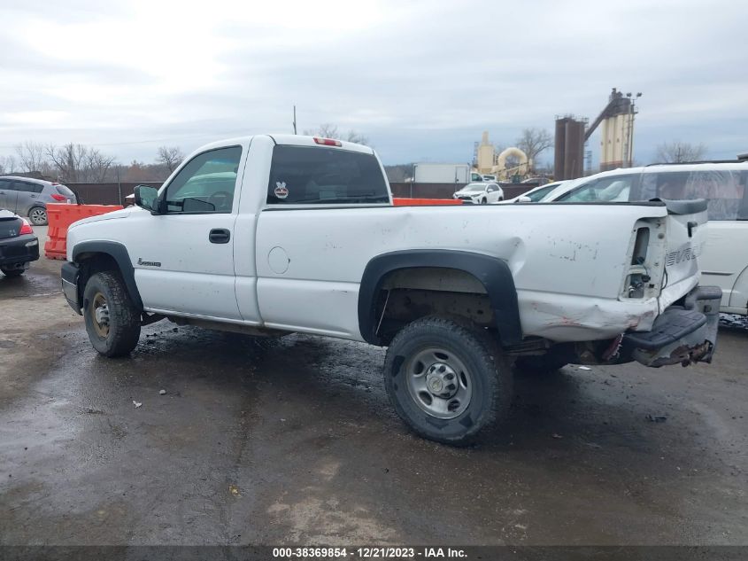 2005 Chevrolet Silverado 2500Hd Work Truck VIN: 1GCHC24U15E293551 Lot: 38369854