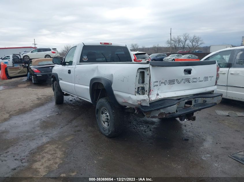 2005 Chevrolet Silverado 2500Hd Work Truck VIN: 1GCHC24U15E293551 Lot: 38369854