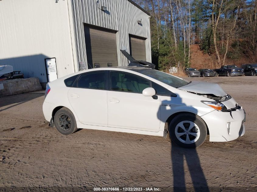 2015 Toyota Prius Three VIN: JTDKN3DU1F0438575 Lot: 38370686